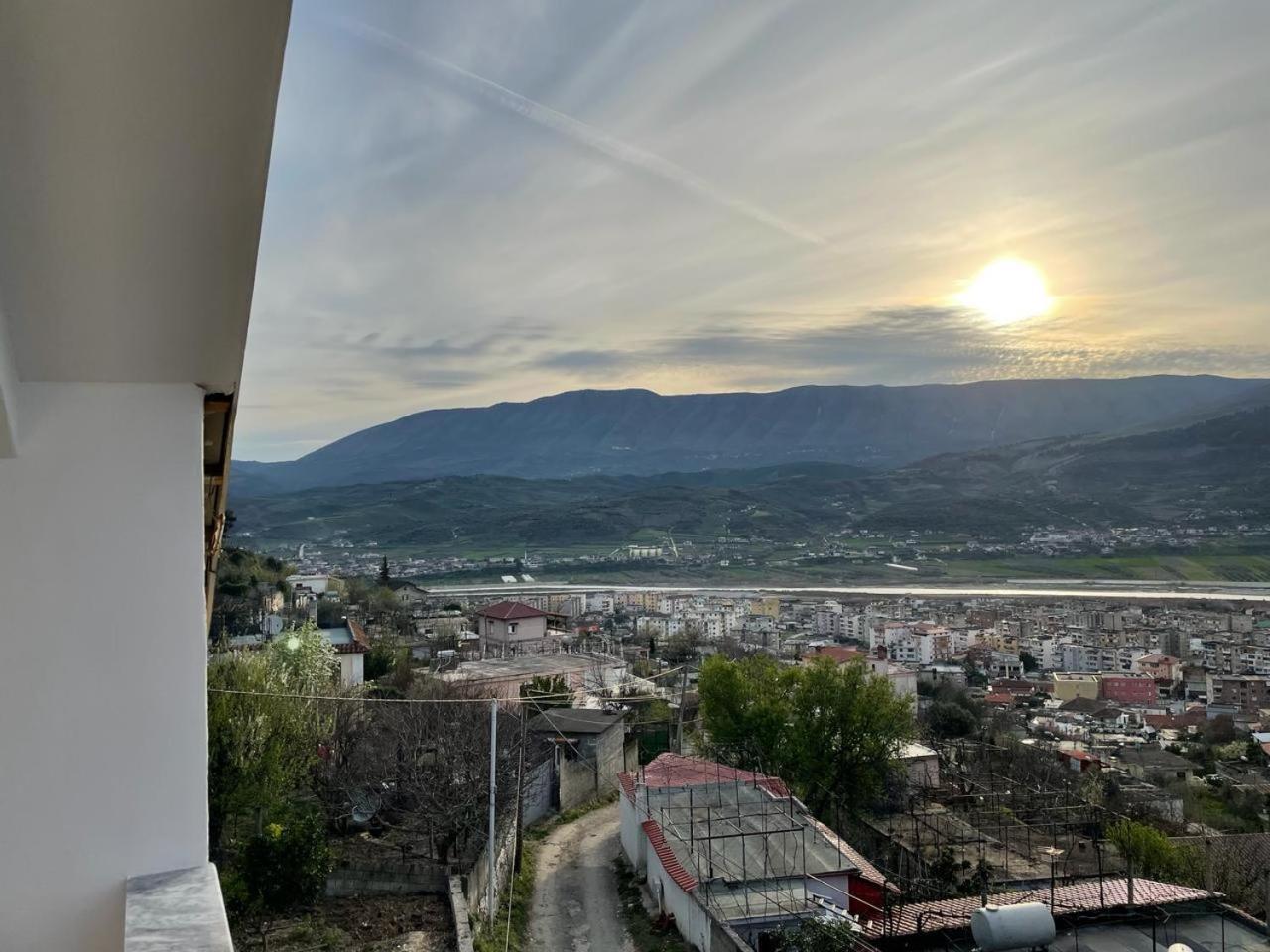 Guesthouse & Hospitality Berat Extérieur photo
