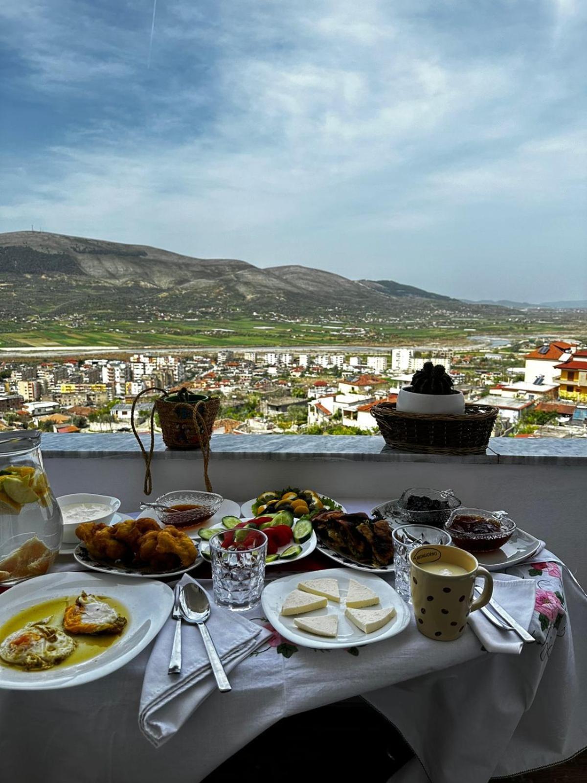 Guesthouse & Hospitality Berat Extérieur photo