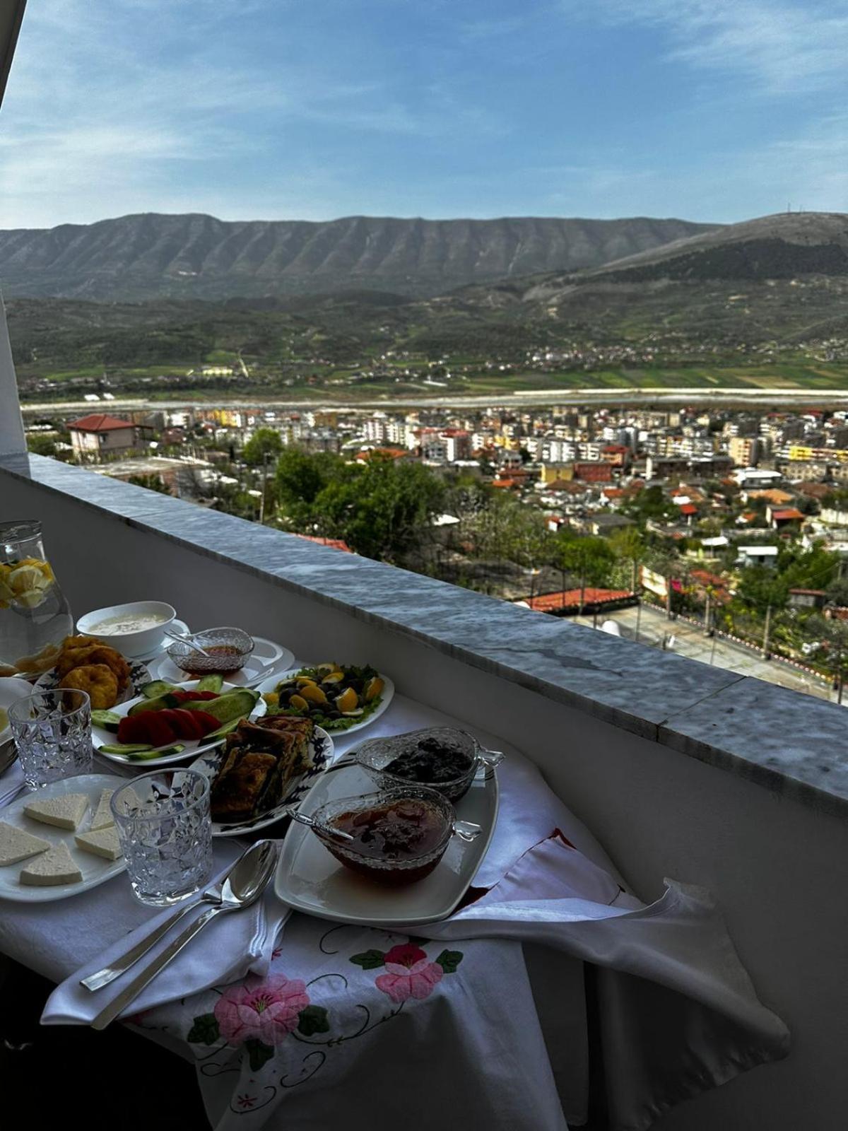 Guesthouse & Hospitality Berat Extérieur photo