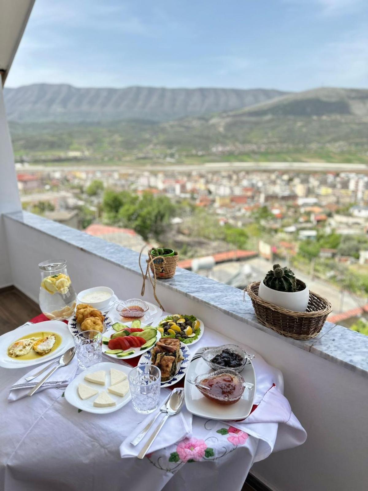 Guesthouse & Hospitality Berat Extérieur photo