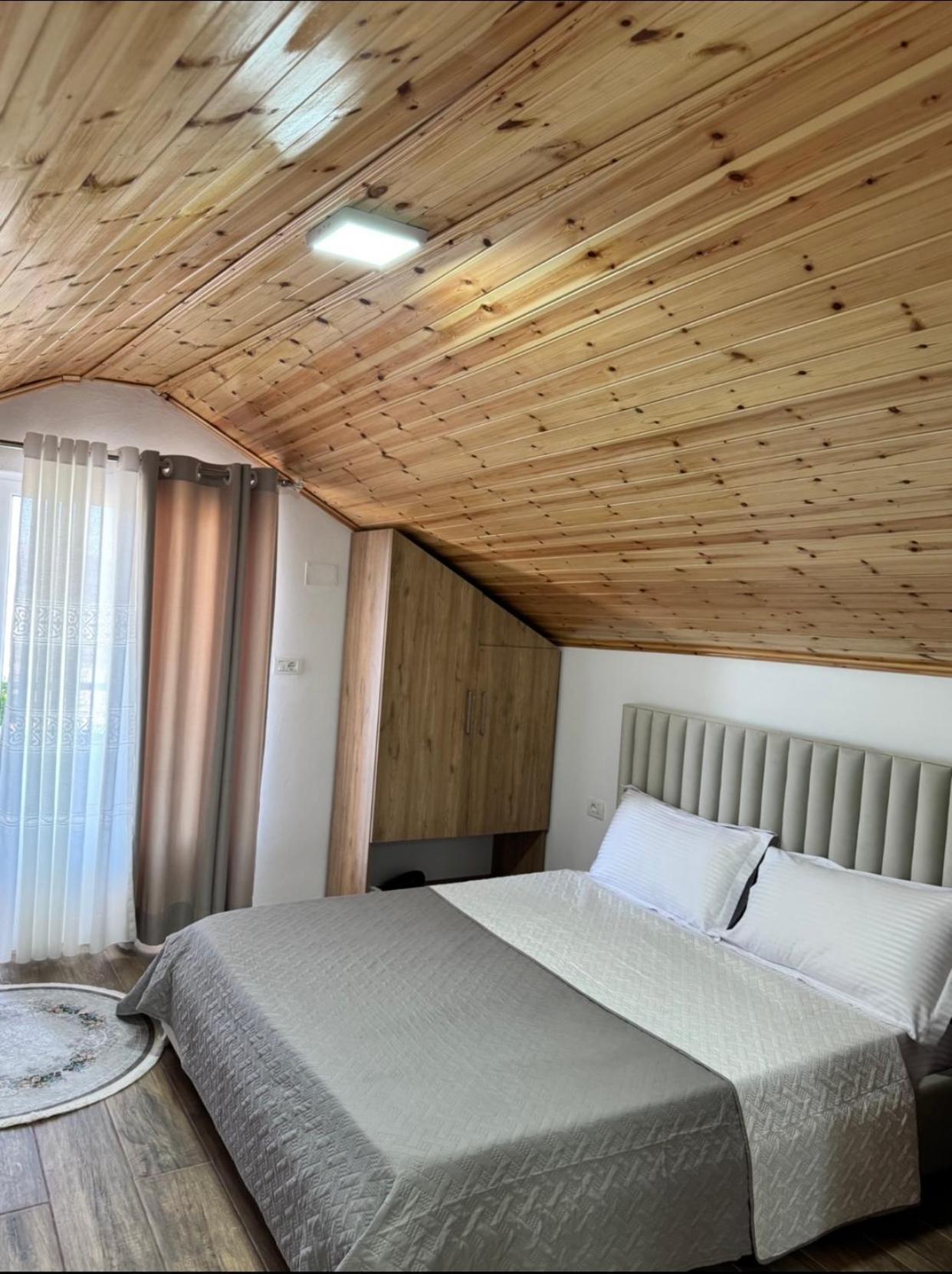 Guesthouse & Hospitality Berat Extérieur photo